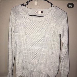 White/Grey sweater